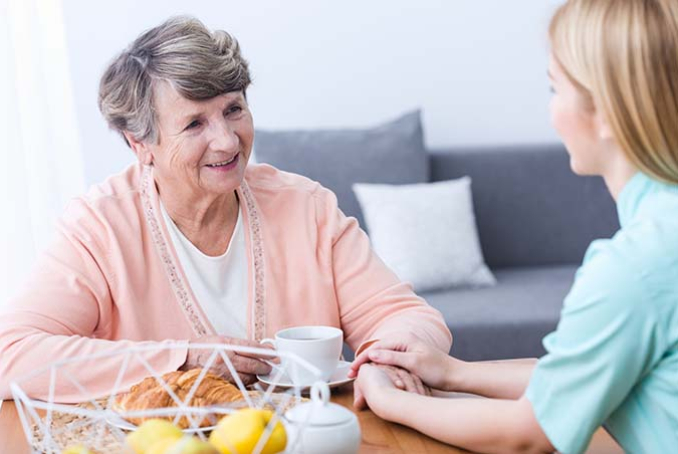 Alzheimer est après le cancer la maladie la plus redoutée des Français et véhicule de nombreux préjugés. Il est important de donner la parole aux aidés pour mieux connaitre la maladie.